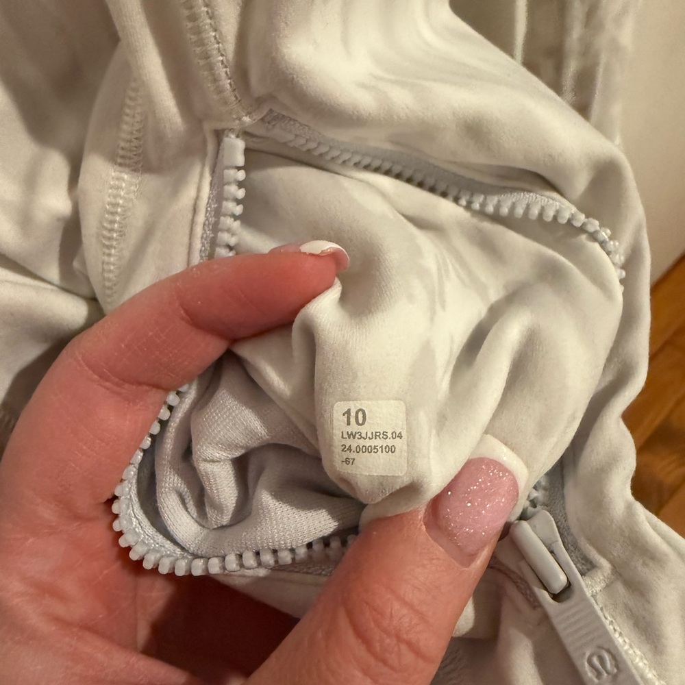 lululemon athletica Light Gray Animal Print Full-Zip Jacket - Picture 5 of 8